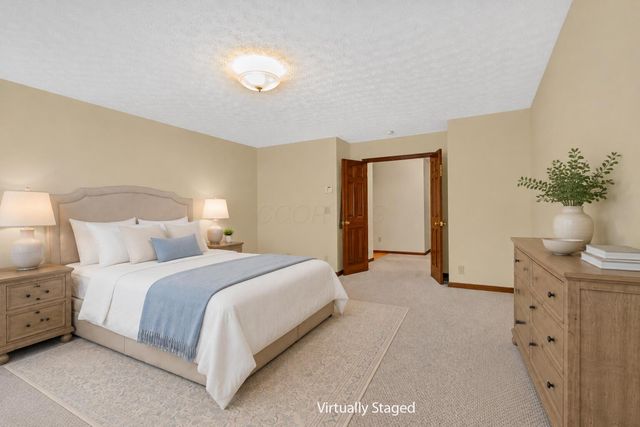 6681 Chelton Place, Westerville, OH 43082