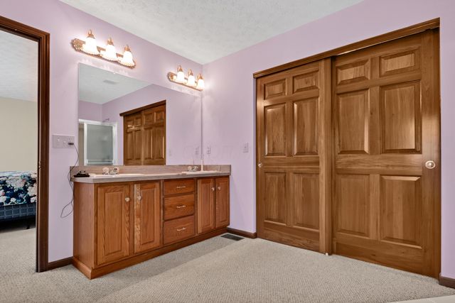 6681 Chelton Place, Westerville, OH 43082