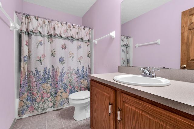 6681 Chelton Place, Westerville, OH 43082