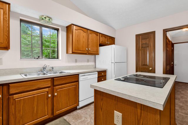 6681 Chelton Place, Westerville, OH 43082