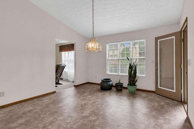 6681 Chelton Place, Westerville, OH 43082