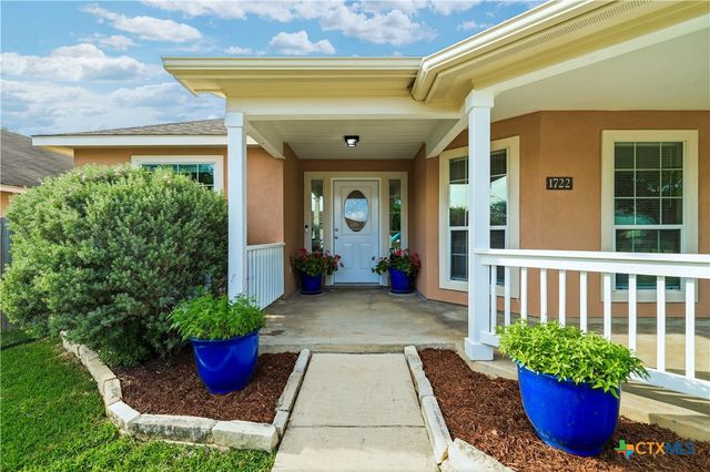 1722 Joy Spring, New Braunfels, TX 78130