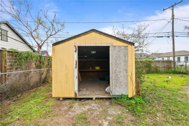 421 Palmero St, Corpus Christi, TX 78404