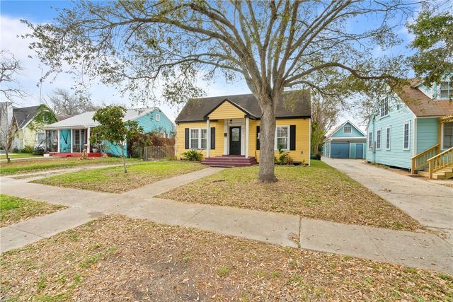 421 Palmero St, Corpus Christi, TX 78404