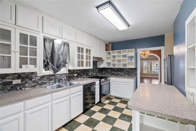 421 Palmero St, Corpus Christi, TX 78404