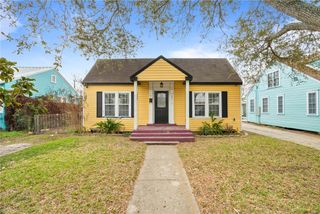 421 Palmero St, Corpus Christi, TX 78404
