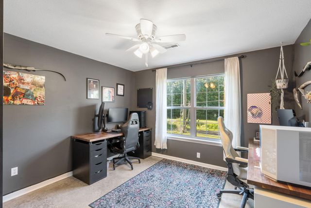 4704 ST CHARLES RD, Columbia, MO 65201