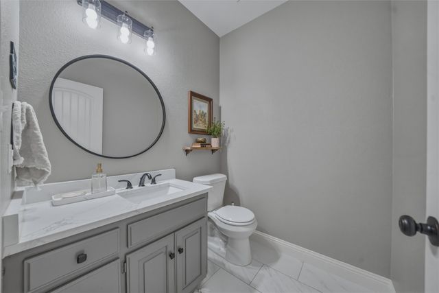 202 County Road 4856, Newark, TX 76071