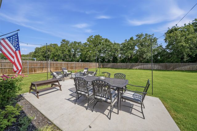 202 County Road 4856, Newark, TX 76071