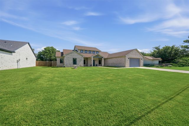 202 County Road 4856, Newark, TX 76071