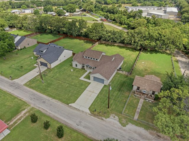 202 County Road 4856, Newark, TX 76071