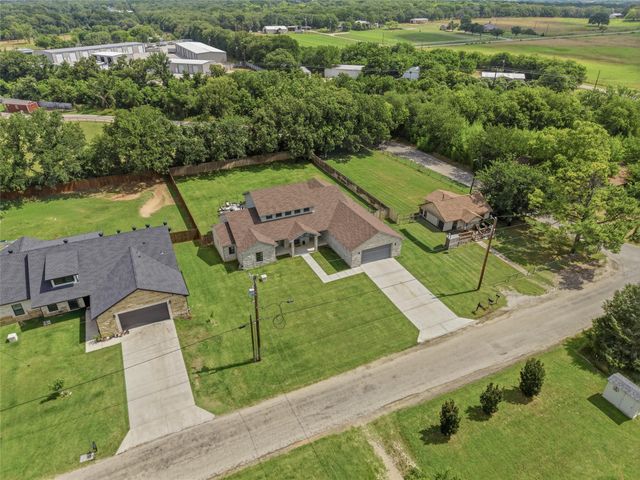 202 County Road 4856, Newark, TX 76071