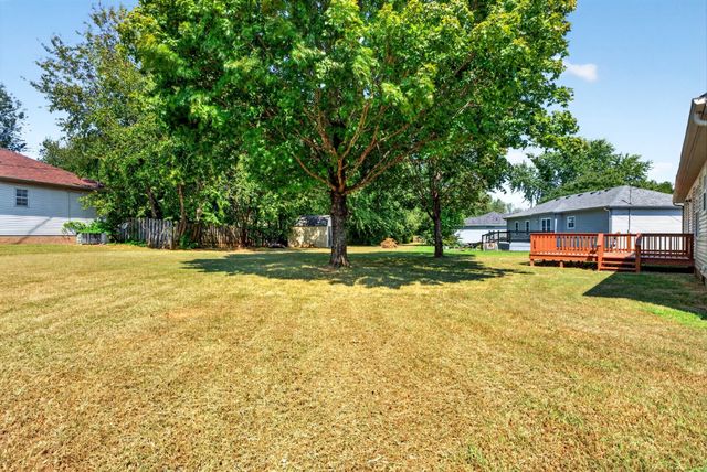 8648 Swale Ct, Oak Grove, KY 42262