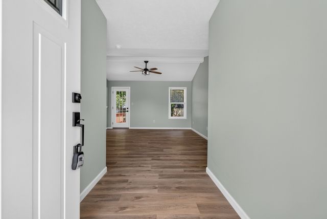 8648 Swale Ct, Oak Grove, KY 42262