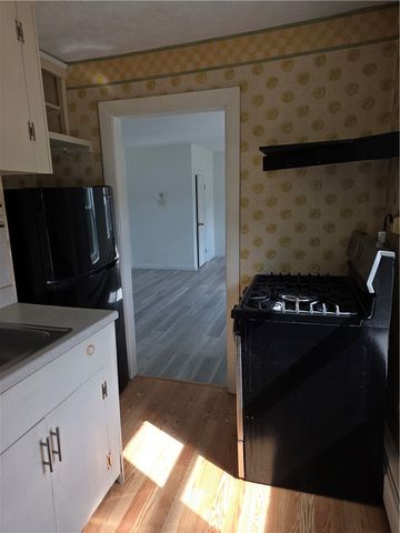 1431 Smithfield Avenue 2F, Lincoln, RI 02865