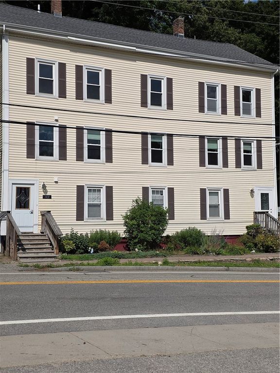 1431 Smithfield Avenue 2F, Lincoln, RI 02865