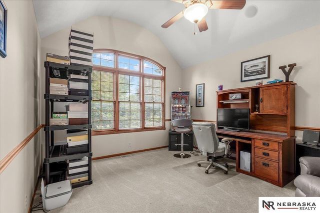 8630 Oakmont Drive, Lincoln, NE 68526