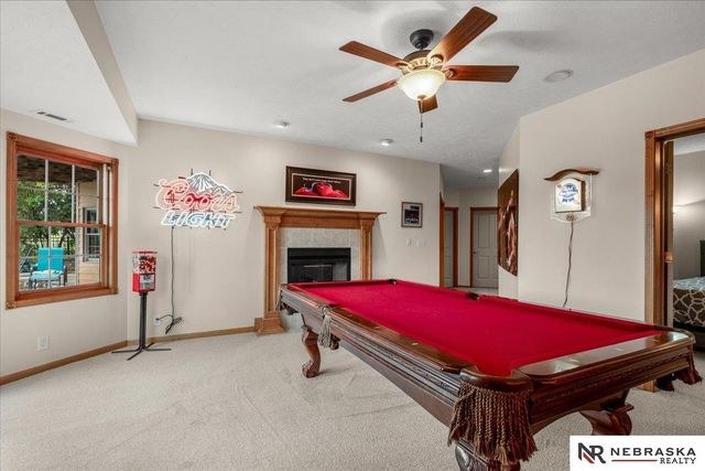 8630 Oakmont Drive, Lincoln, NE 68526