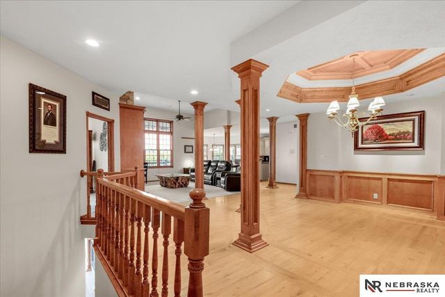 8630 Oakmont Drive, Lincoln, NE 68526