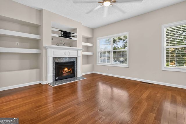 6386 Olmadison Place, Atlanta, GA 30349