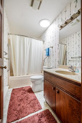 3862 N Trillium Drive, Leland, MI 49654