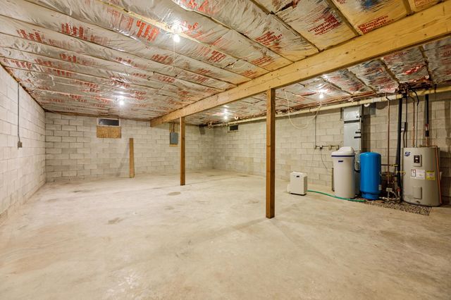 3862 N Trillium Drive, Leland, MI 49654