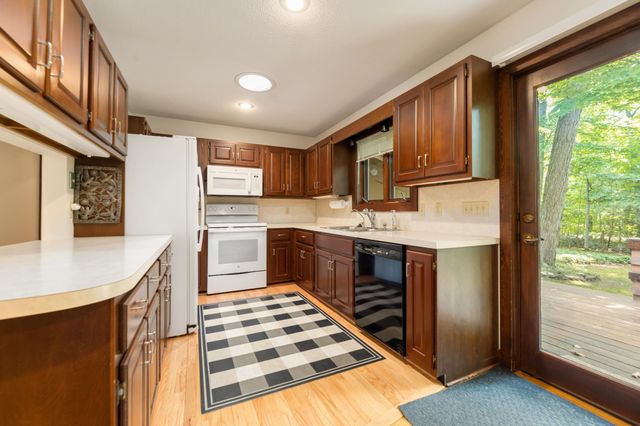 3862 N Trillium Drive, Leland, MI 49654