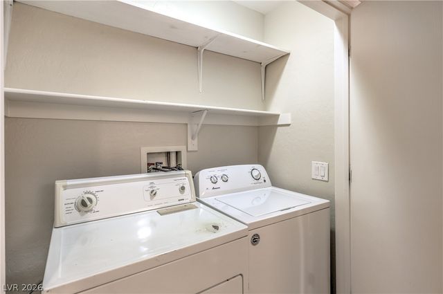 6690 Flaminian Lane 103, North Las Vegas, NV 89084