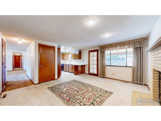 4869 Roosevelt Ave, Loveland, CO 80538