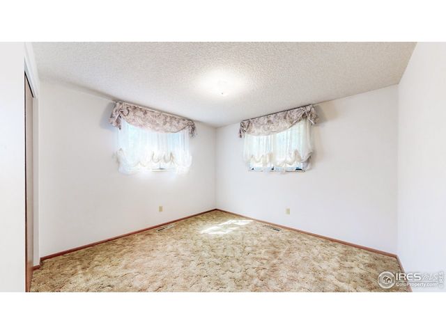 4869 Roosevelt Ave, Loveland, CO 80538