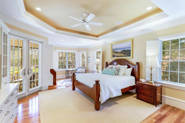 93 Oyster Way, Osterville, MA 02655