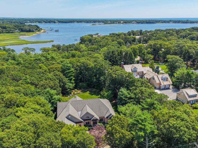 93 Oyster Way, Osterville, MA 02655