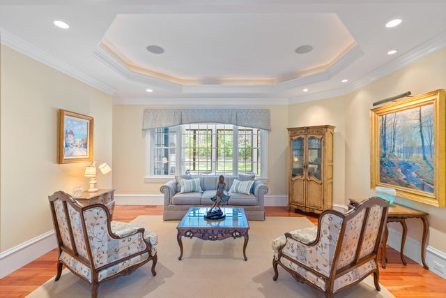 93 Oyster Way, Osterville, MA 02655