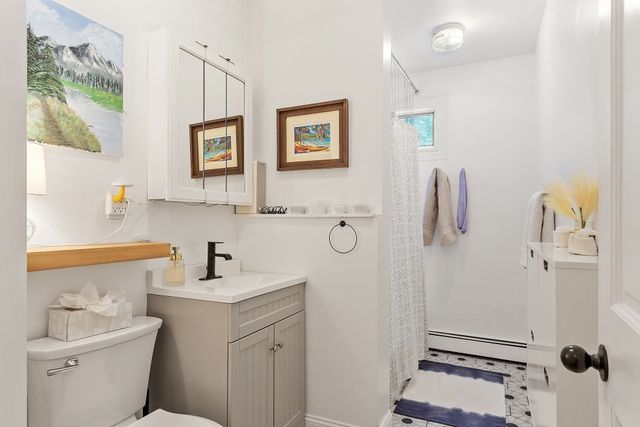 401 Cabot St 4, Beverly, MA 01915