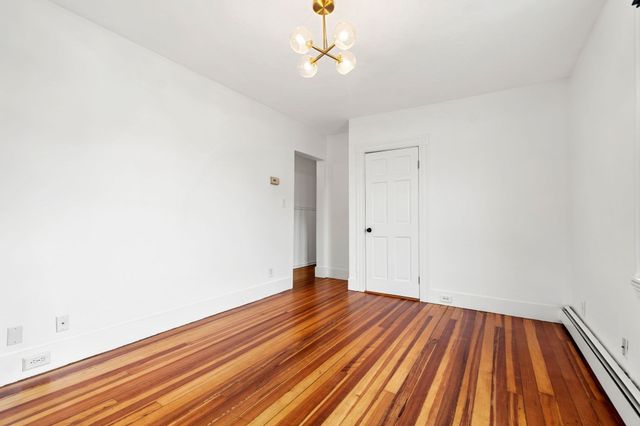 401 Cabot St 4, Beverly, MA 01915