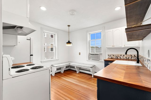 401 Cabot St 4, Beverly, MA 01915