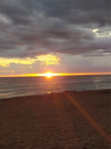 1210 LAUREL AVENUE, Venice, FL 34285