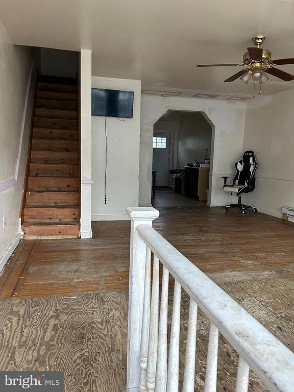 6808 GUYER AVE, Philadelphia, PA 19142