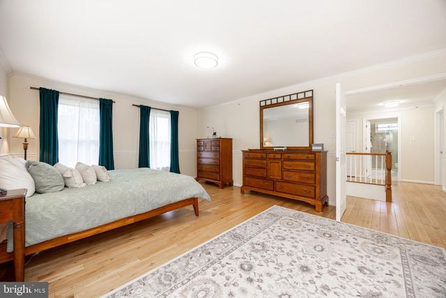 320 LONG RIDGE LN, Exton, PA 19341