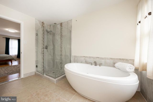 320 LONG RIDGE LN, Exton, PA 19341