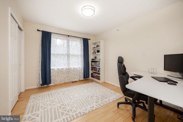 320 LONG RIDGE LN, Exton, PA 19341