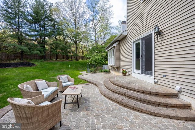 320 LONG RIDGE LN, Exton, PA 19341