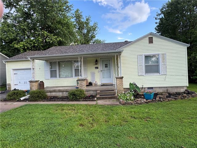 1017 Parker Avenue, Springdale, AR 72764