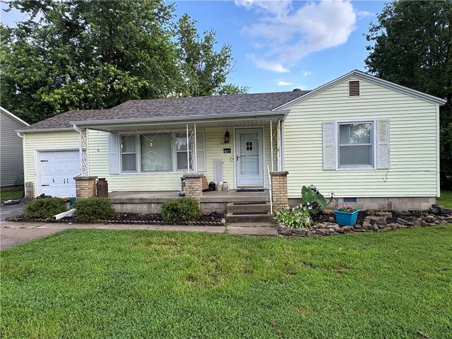 1017 Parker Avenue, Springdale, AR 72764