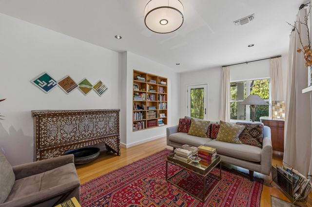 1712 W 10th ST W, Austin, TX 78703