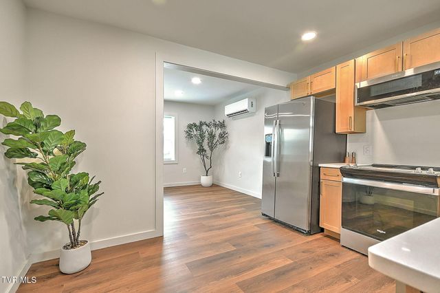 132 Central Court, Bristol, VA 24201