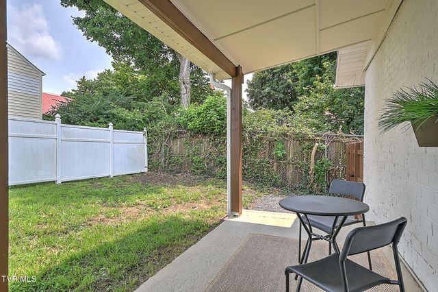 132 Central Court, Bristol, VA 24201