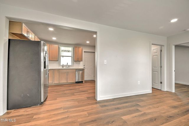 132 Central Court, Bristol, VA 24201