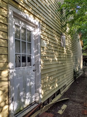 207 Thompson Street, Waxahachie, TX 75165