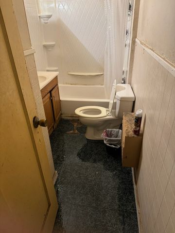 207 Thompson Street, Waxahachie, TX 75165